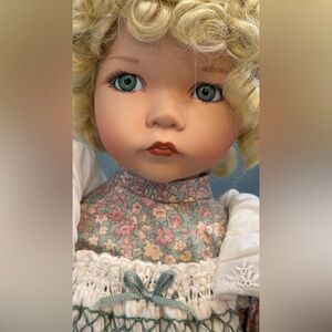 Ashton Drake Mary Mary Quite Contrary Doll,
 Dianna Effner